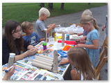 Die Kids beim Instrumente bauen (2)